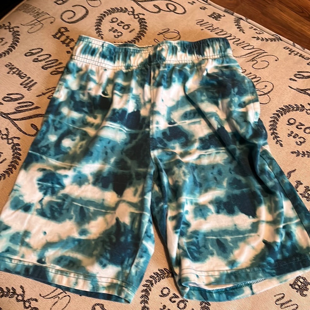 Boys shorts - 10